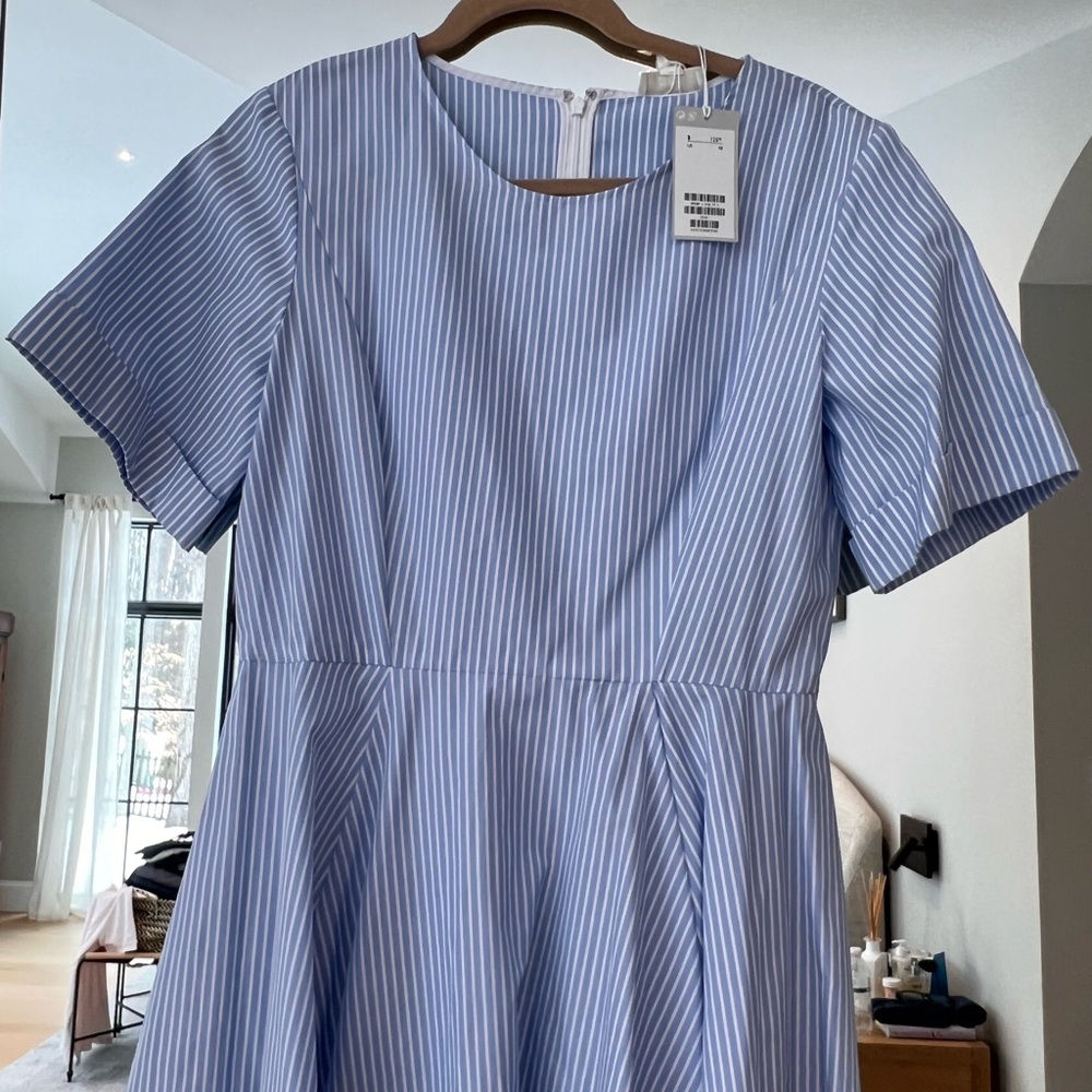 🔥NWT COS Striped Flared Maxi Dress. Size 10 - Picture 4 of 9